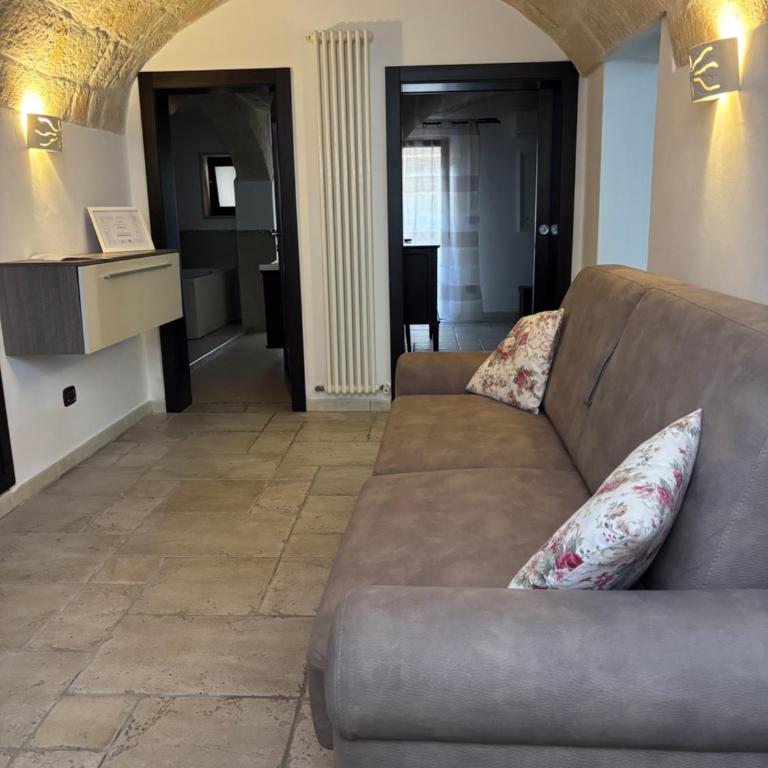 La Casetta - Deluxe One-Bedroom Apartment - 24