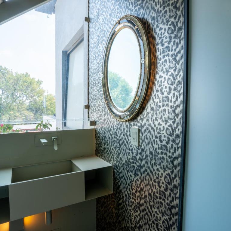 Beautiful PH with Private Jacuzzi - Apartamento - 83