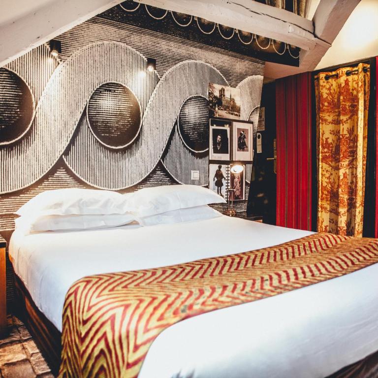 Hotel Le Notre Dame Saint Michel - Chambre Double ou Lits Jumeaux - Côté Arrière - 4