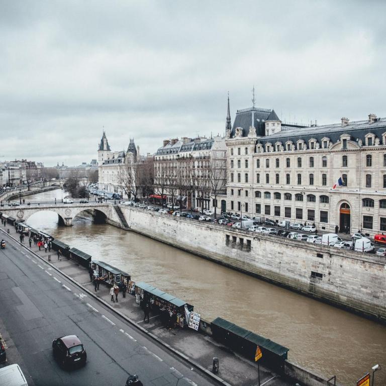 Hotel Le Notre Dame Saint Michel - Chambre Double avec Vue sur la Seine ou Notre-Dame - 5