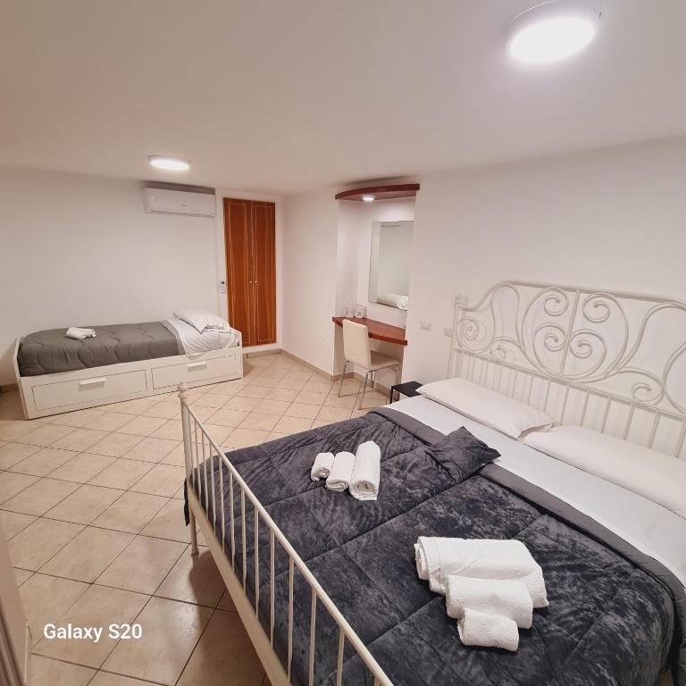 Casa Mia al Plebiscito - Two-Bedroom Apartment - 18