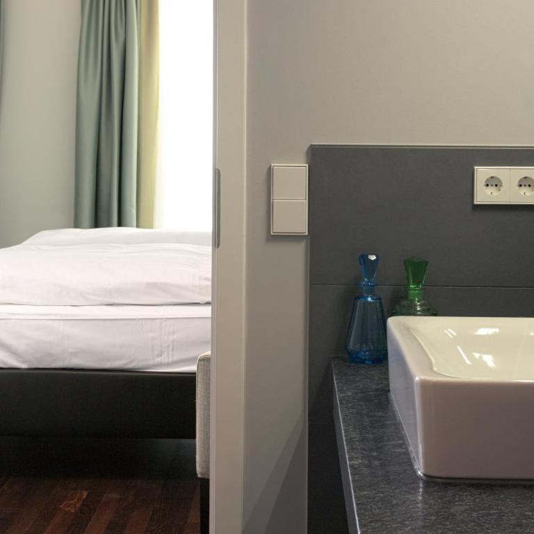 Hotel im Hof - Doppelzimmer mit Balkon oder Terrasse - 13