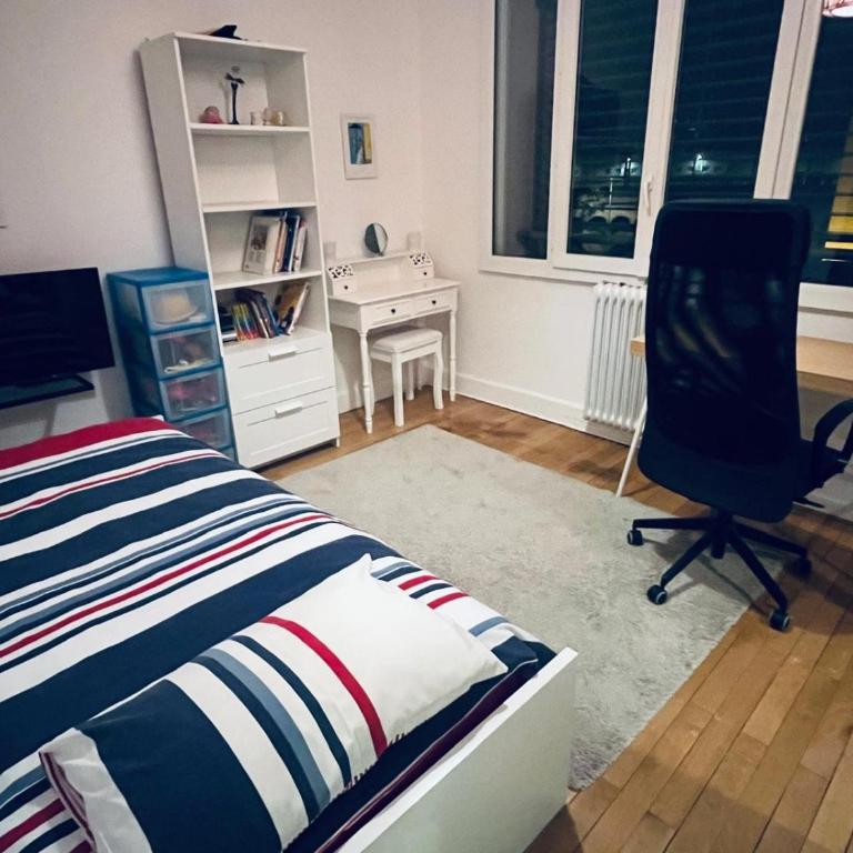 Central and Modern Fully Airconditioned 3 Bedrooms Spacious Bright Flat 300m river bank - Appartamento con 3 Camere da Letto - 14