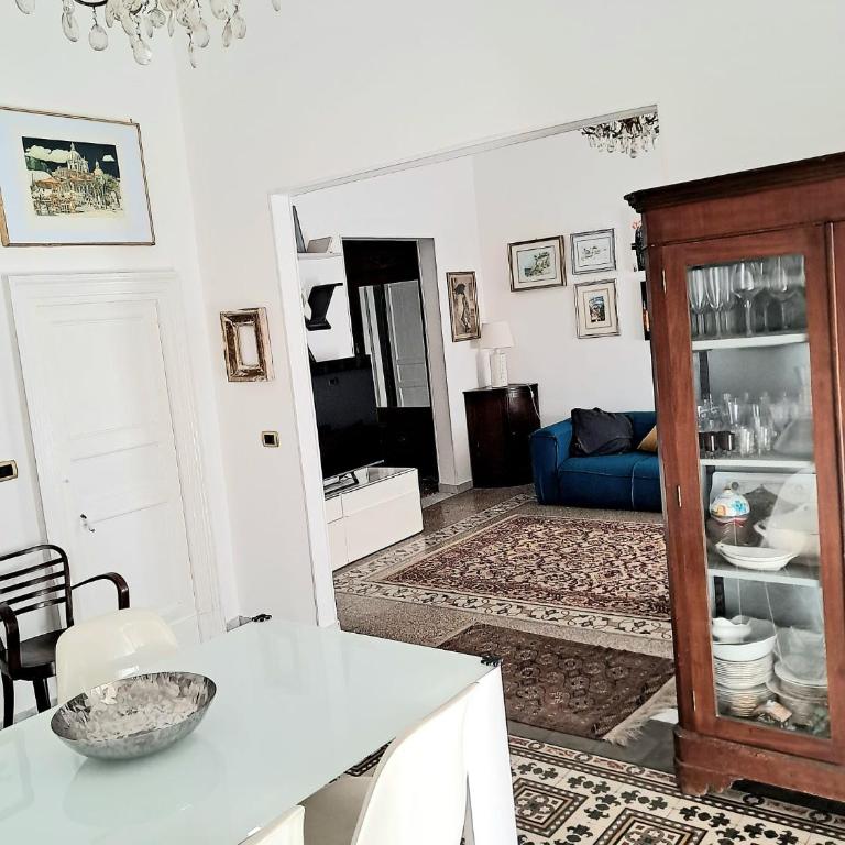 Suite Le Grazie 16 - Appartamento con 2 Camere da Letto - 84