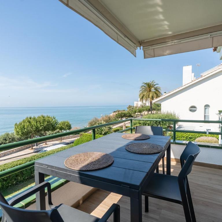 Sitges frente al mar - Apartamento de 3 dormitorios - 2