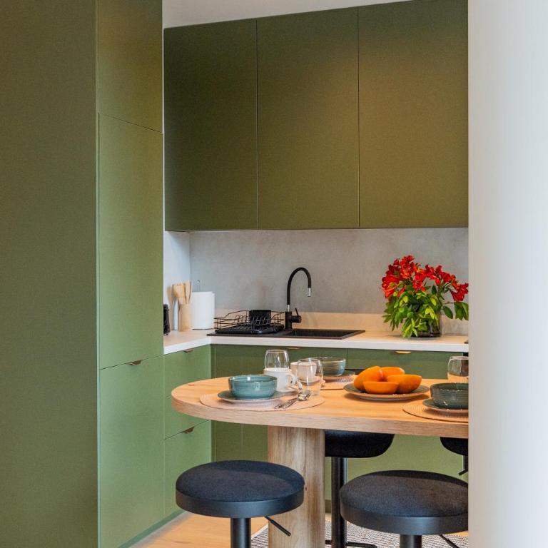 VIRA Bright and Airy 2BR Home with Terrace in Tivat - Two-Bedroom Apartment - 29