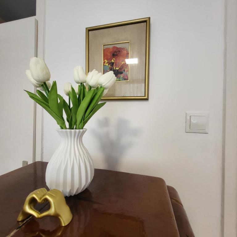 HaDi Home - One-Bedroom Apartment with Balcony - 5