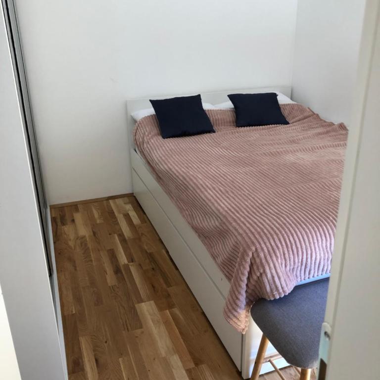 Herzegovka - One-Bedroom Apartment - 3