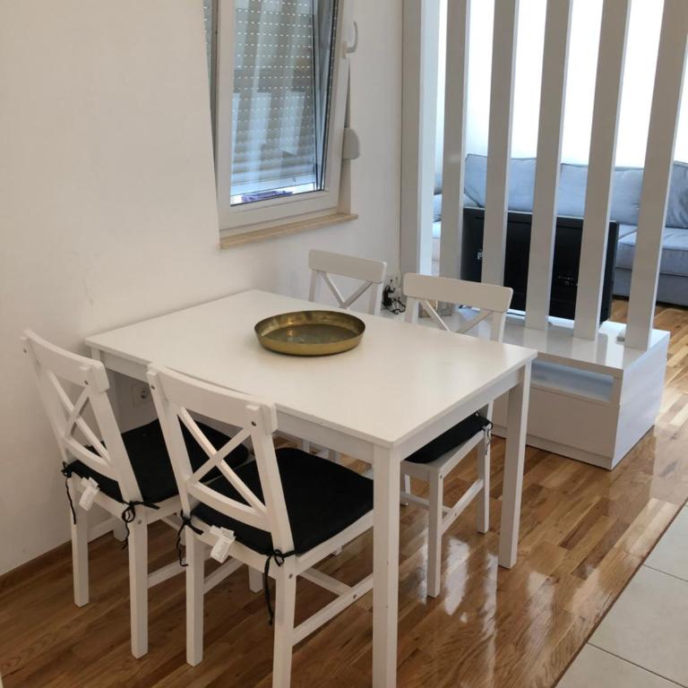 Herzegovka - One-Bedroom Apartment - 8