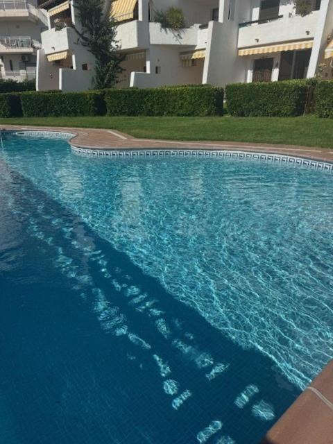 Sunny, seaside rental with pool - Apartamento de 1 dormitorio - 15