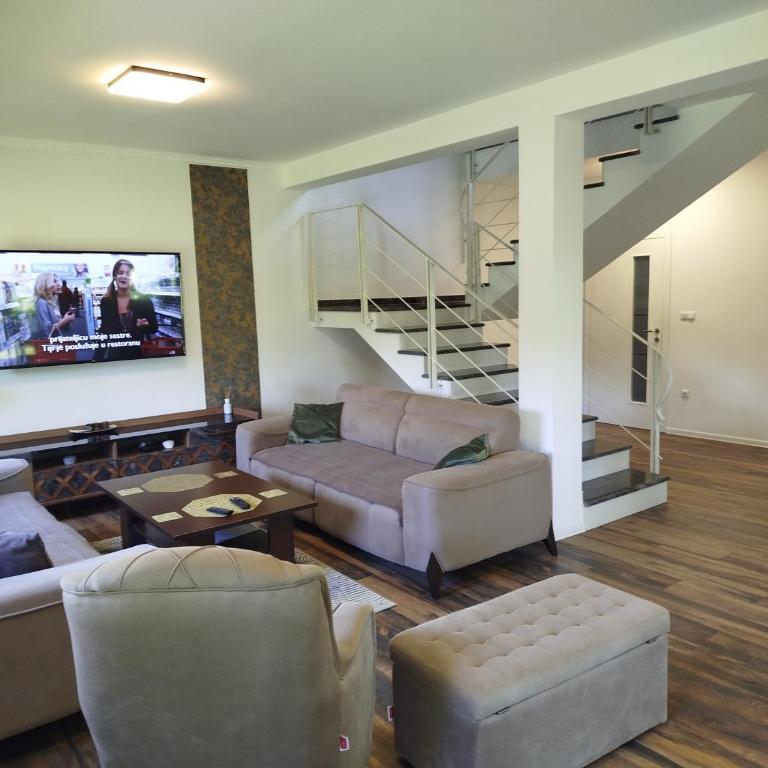 Villa Orhan - Three-Bedroom Villa - 16
