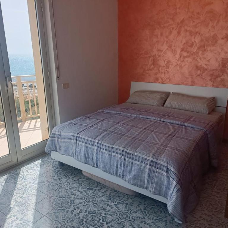 affacciati alla scala - Appartamento con 2 Camere da Letto - 5