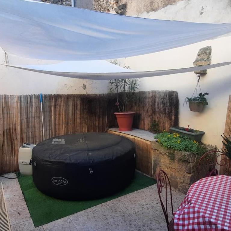 "One Hundred"-Clim-Patio-Spa-Parking-BBQ-Lit électrique - Apartamento de 2 dormitorios - 4