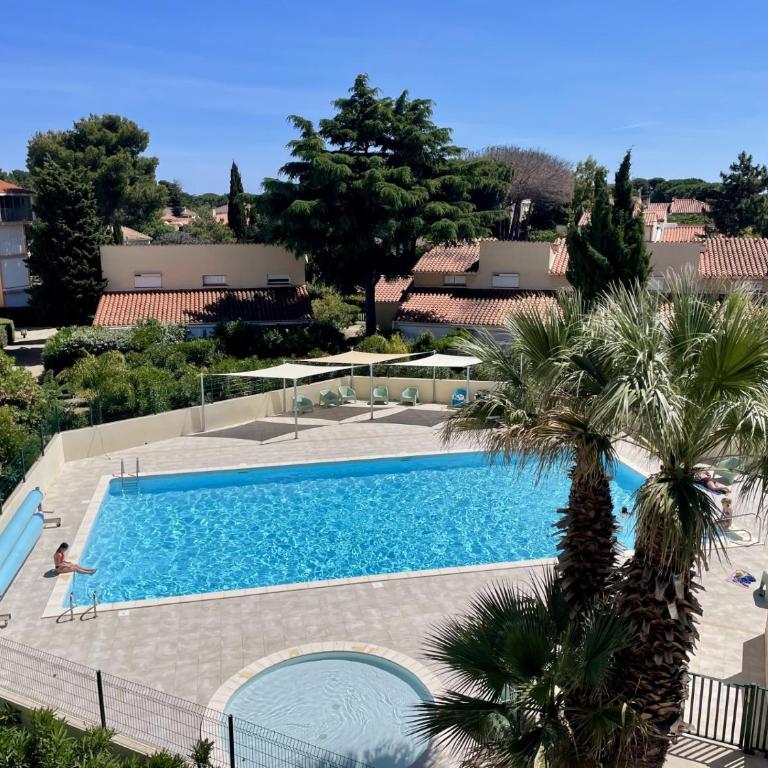 APPARTEMENT AVEC PISCINE - Appartement - Vue sur Piscine - 1