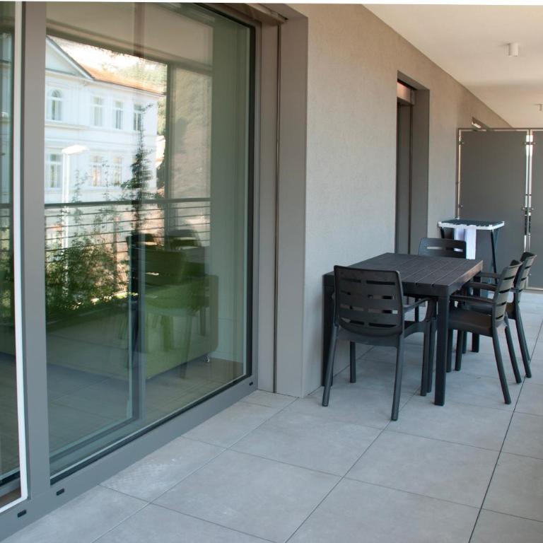 BELLAViTA LAKE GARDA Apartments - Appartamento Deluxe con 1 Camera da Letto e Vista Città - 3
