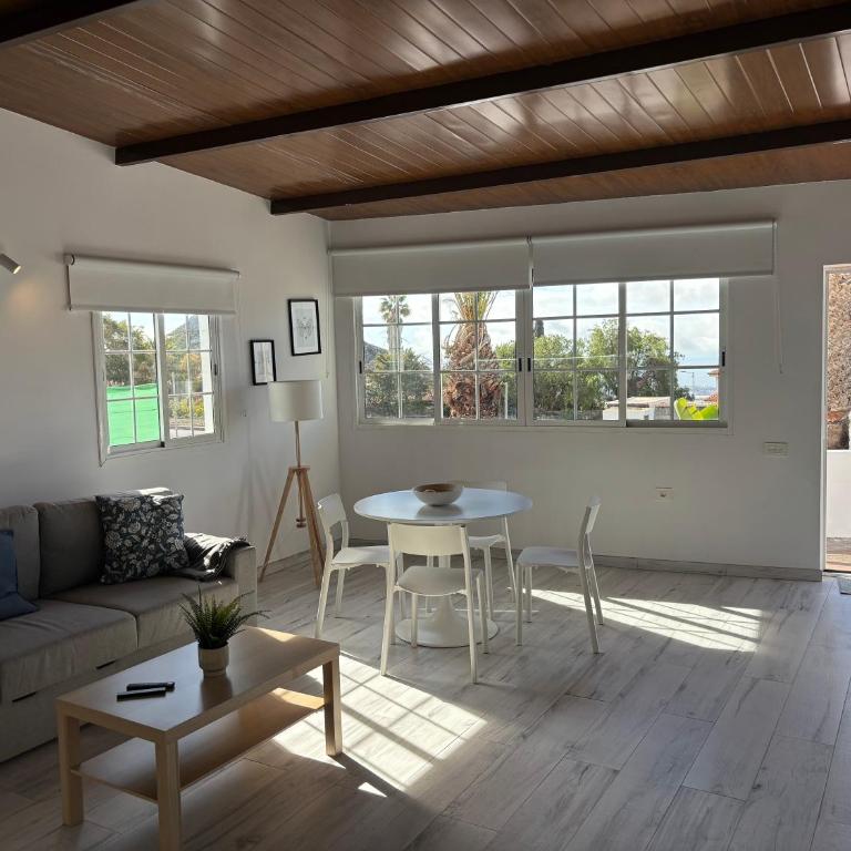 Casa Rural Encantadora Con Terraza Privada - Casa de 2 dormitorios - 26