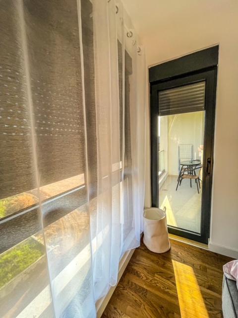 Soho Apartments - Deluks Apartman sa 2 Spavaće Sobe i Pogledom na Vrt - 75