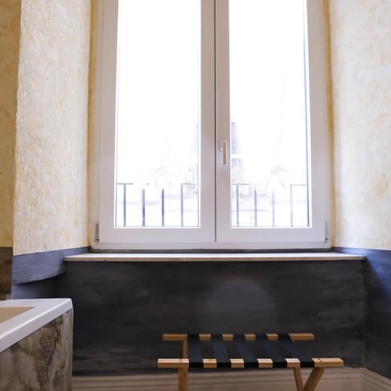 Odeon Neapolis - Historic Suites in Roman Theater - Superior King Room - 19