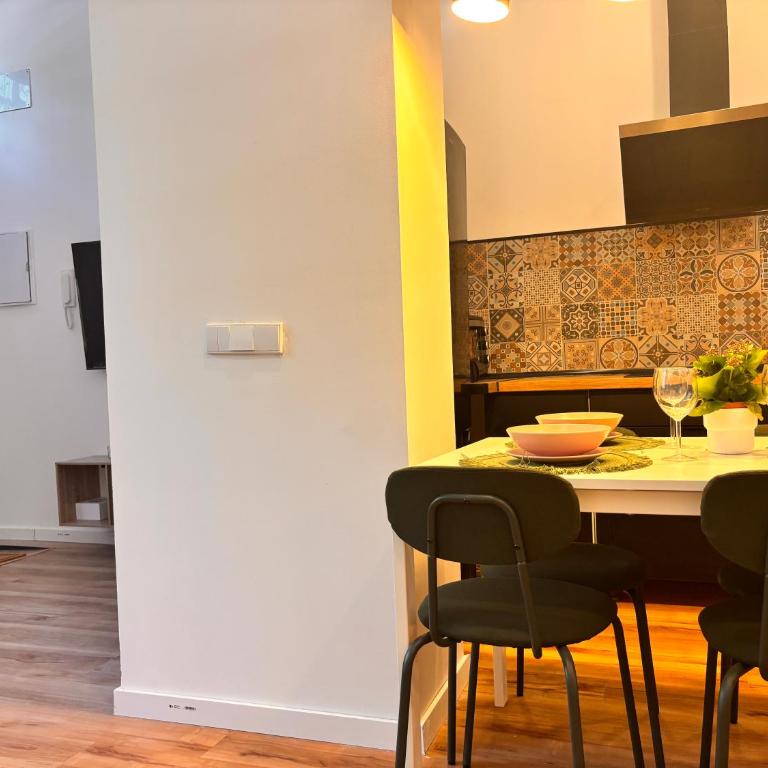 Loft Llum Valencia - One-Bedroom Apartment - 33