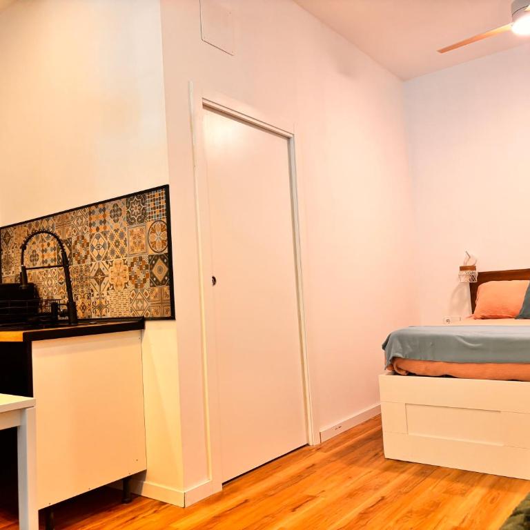 Loft Llum Valencia - One-Bedroom Apartment - 23