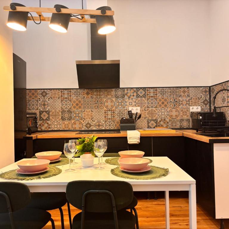 Loft Llum Valencia - One-Bedroom Apartment - 32