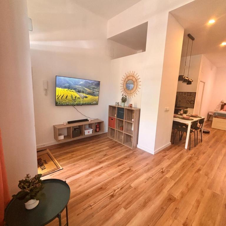 Loft Llum Valencia - One-Bedroom Apartment - 42