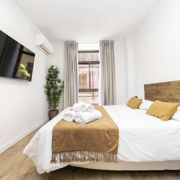 Luxury I - Ferga Suites - Deluxe King Studio - 1