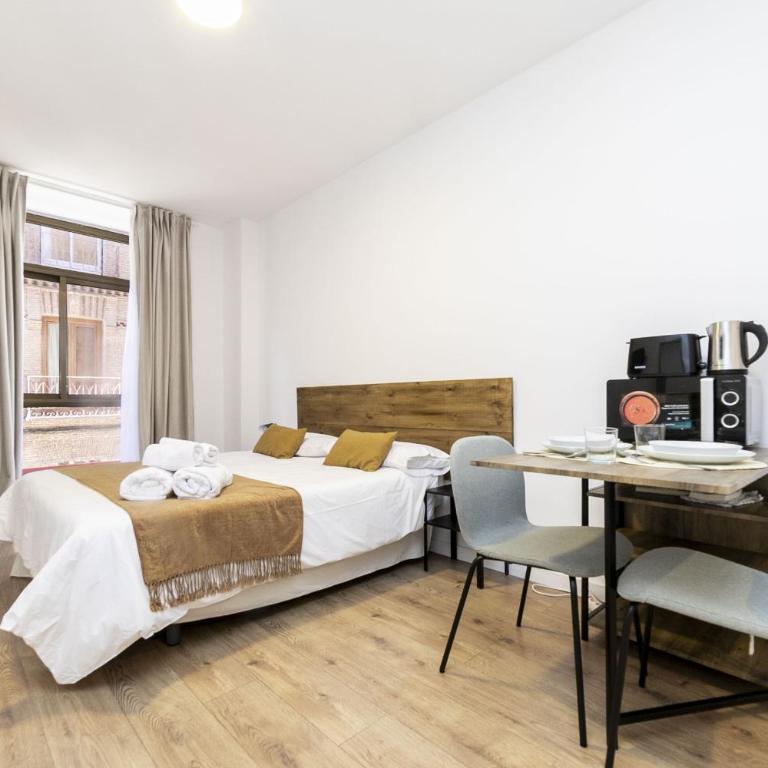 Luxury I - Ferga Suites - Deluxe King Studio - 15
