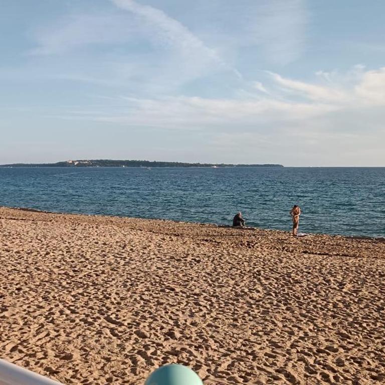 Studio Cannes Palais des Festivals Un Pied dans l'Eau - Apartment mit 1 Schlafzimmer - 32