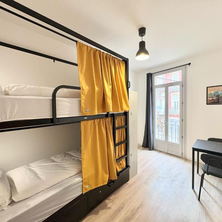 Lourdes Backpackers - Cama individual en dormitorio compartido femenino de 2 camas - 7