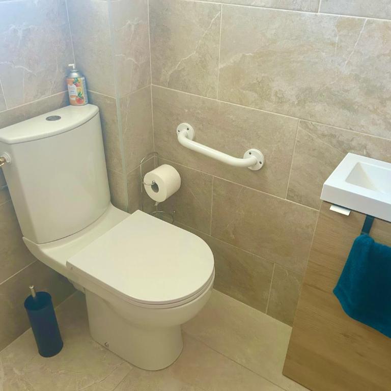 Évasion Ventoux, villa spacieuse au cœur de la Provence avec jardin privé et climatisation - Villa 3 Chambres - 28