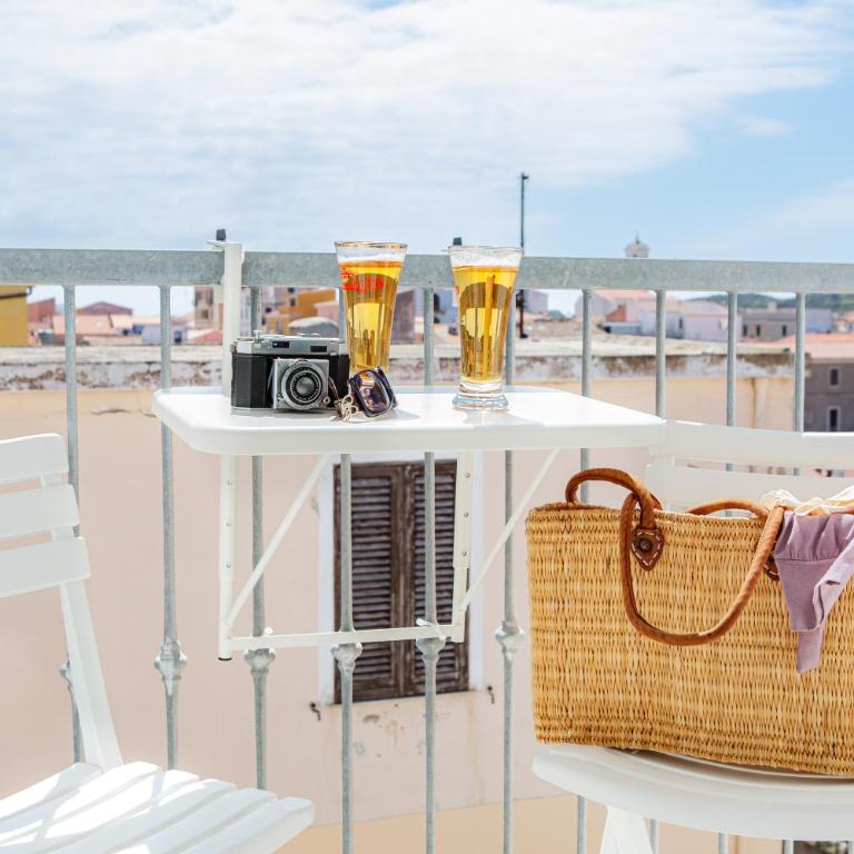 Isa Guest House - Rooms & Apartment - Large Double Room without Sea View - 5