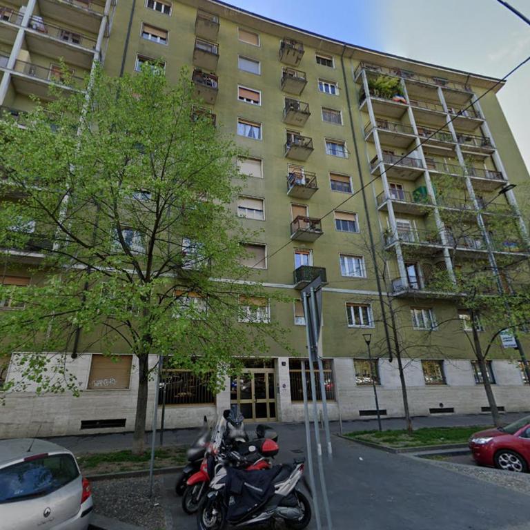 Trilocale fronte parco - Appartamento con 2 Camere da Letto - 35
