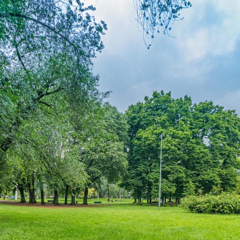 Trilocale fronte parco - Appartamento con 2 Camere da Letto - 37