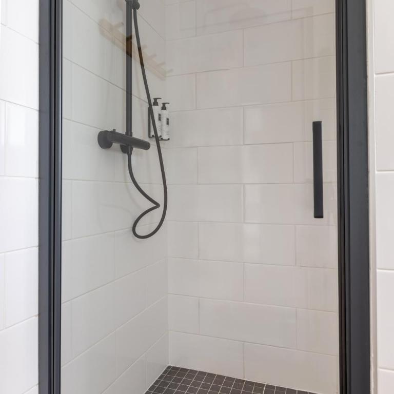 OPALYS - Maison Plain Pied - Jacuzzi - Pétanque - Jardin - Parking - 800 m de la plage - Casa con 2 Camere da Letto - 10