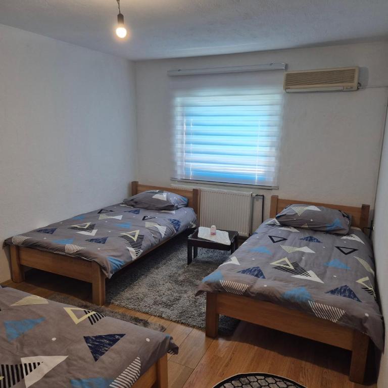 Kuća za odmor RAJ - Two-Bedroom House - 9