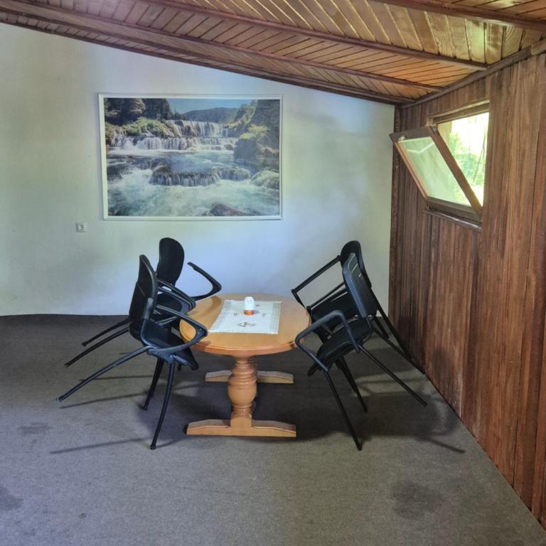 Kuća za odmor RAJ - Two-Bedroom House - 13