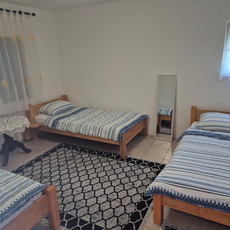 Kuća za odmor RAJ - Two-Bedroom House - 10