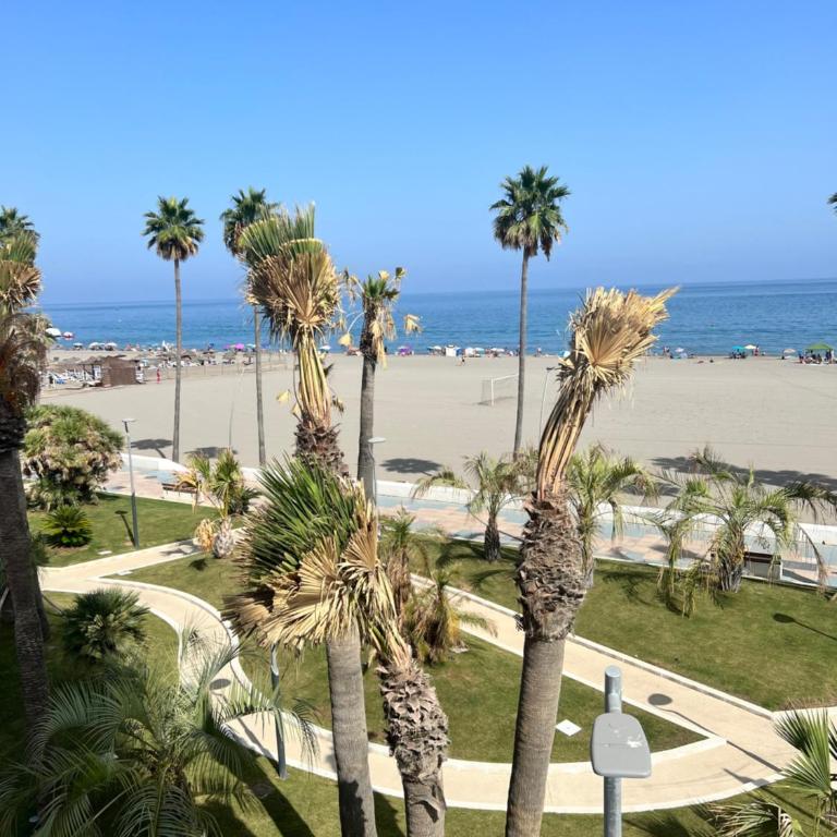 Estepona Port Apartment - Sea Views, Sleeps 6 - Two-Bedroom Apartment - 15