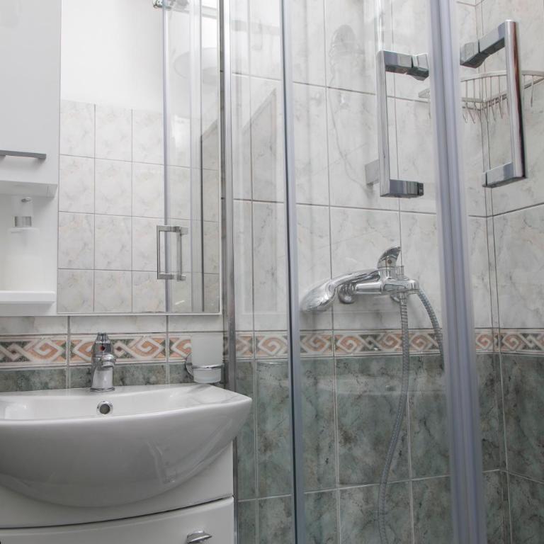 Vila Midami - Herceg Novi Savina - Double Room with Garden View - 2