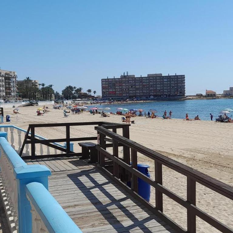 Apartment Los Locos Beach with Balcony and Wi-Fi - One-Bedroom Apartment - 53