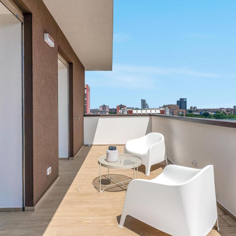 Airy Apartments with Balcony & Garage by NDP rent - Appartamento Attico - 7