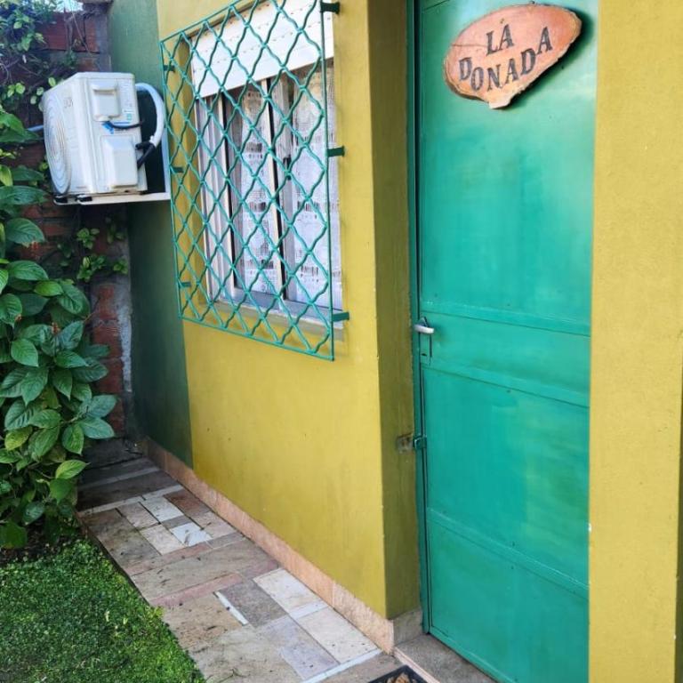 Casa 2 ambientes con jardín y garage - Casa con 1 dormitorio - 18