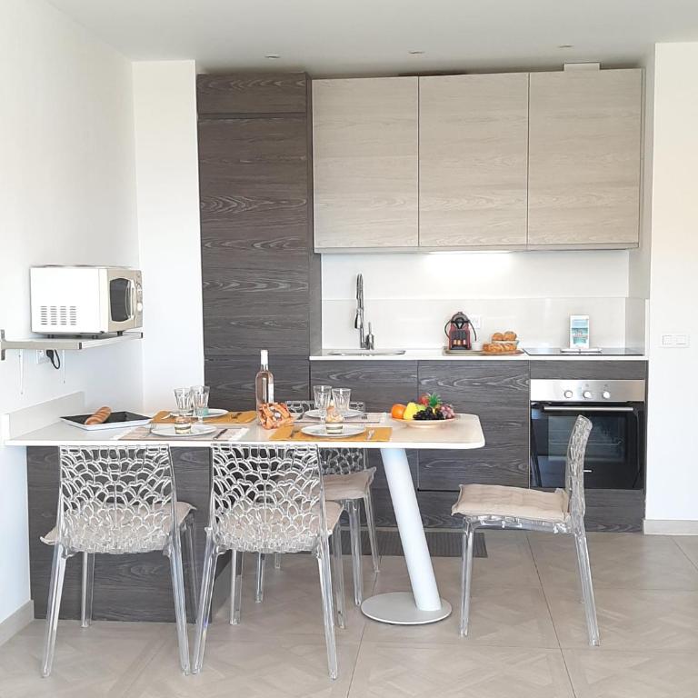 VISTA MARE AP4459 By Riviera Holiday Home - Appartement 2 Chambres - Vue sur Mer - 14