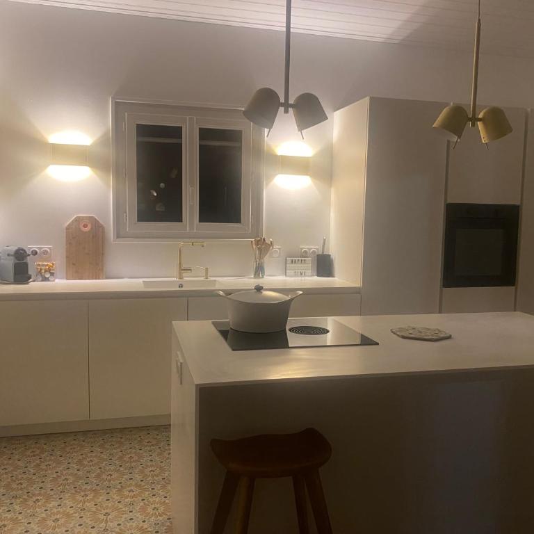 Maison cabane proche océan/bassin !!! - Villa - 48