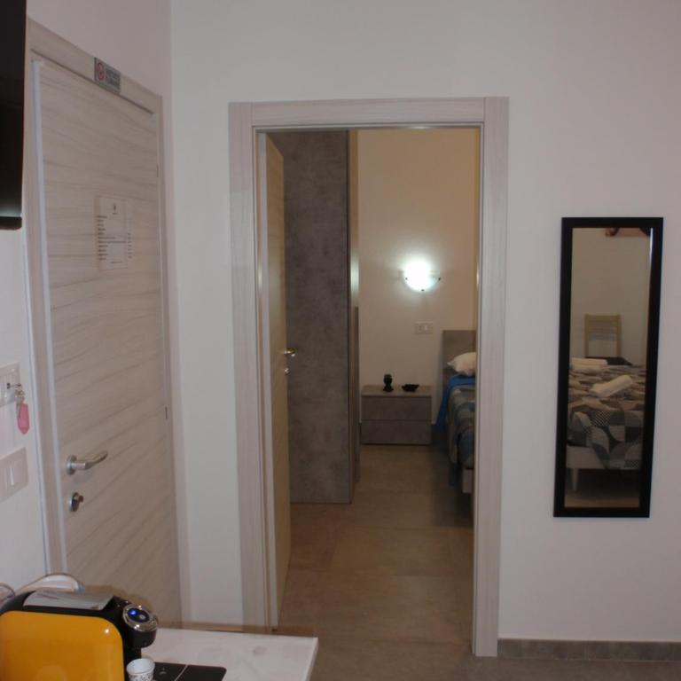 Seunis rooms - Camera Quadrupla con Bagno Privato - 8