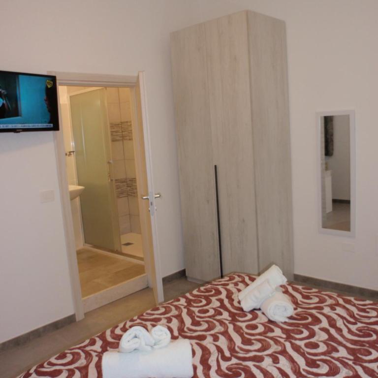 Seunis rooms - Camera Matrimoniale con Bagno Privato - 9