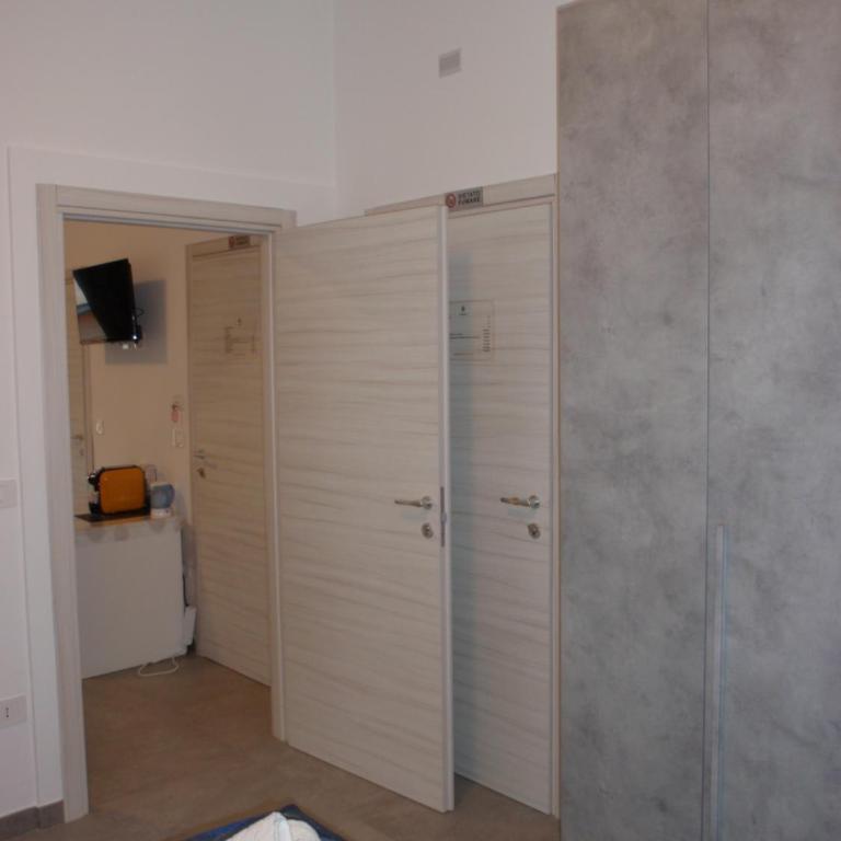 Seunis rooms - Camera Quadrupla con Bagno Privato - 16