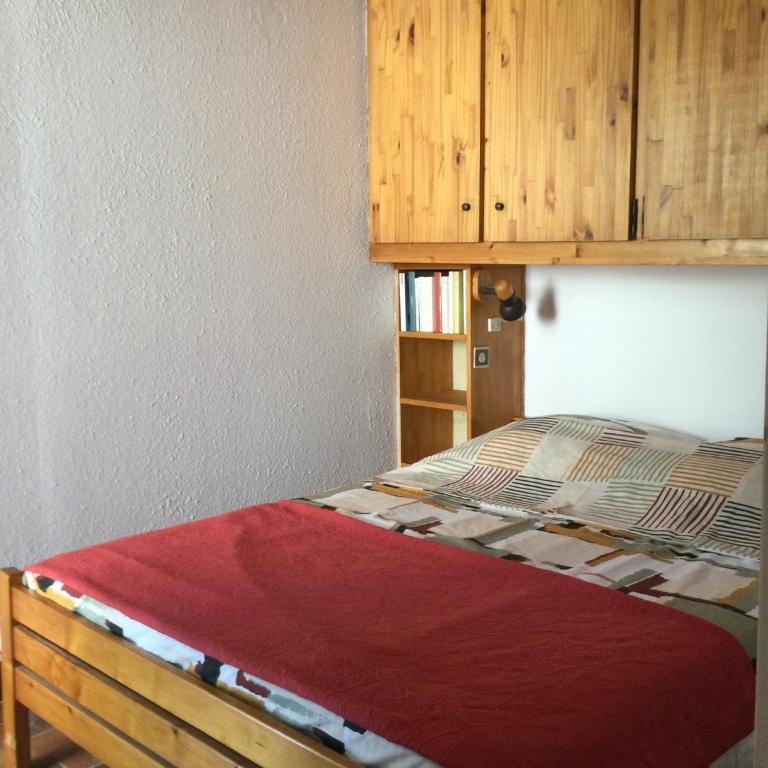 Bastidon provençal dans domaine naturiste avec accès gratuit parc aquatique - Maison 2 Chambres - 24