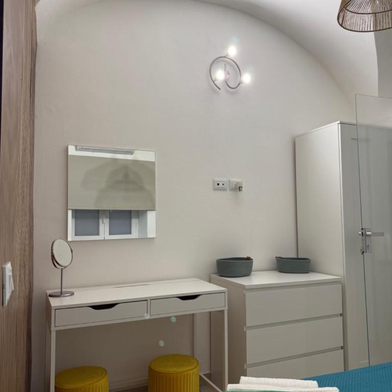 Aradas Home l Relax and Comfort in Catania Historical Centre - One-Bedroom House - 18